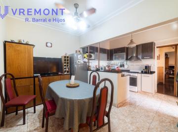Casa · 170m² · 5 Ambientes · 1 Cochera · Casa en Venta 5 Ambientes en Lugano