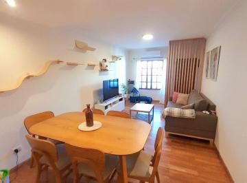 Casa · 104m² · 4 Ambientes · 1 Cochera · Olivos - Impecable Dúplex 4 Amb - con Jardín y Cochera!