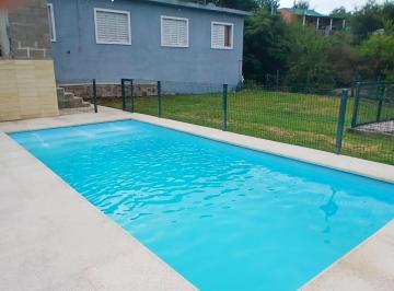 Casa · 200m² · 5 Ambientes · 1 Cochera · Casa en Alquiler Temporario Parque Siquiman