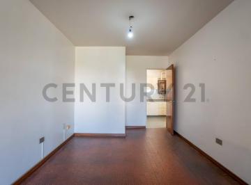 Departamento · 100m² · 5 Ambientes · Departamento en Alquiler 3 Dorm., Cochera La Plata