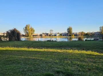 Terreno · 832m² · Terreno Lote en Venta en El Cantón Norte, El Cantón, Escobar