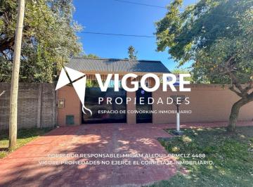 Quinta vacacional de 6 ambientes, Esteban Echeverría · Casa Quinta 6 Ambientes en Venta de 165 m² Ubicado en Monte Grande