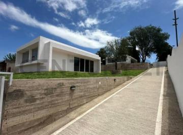 Casa · 82m² · 3 Ambientes · 1 Cochera · Venta 2 Casas a Estrenar Apto Crédito