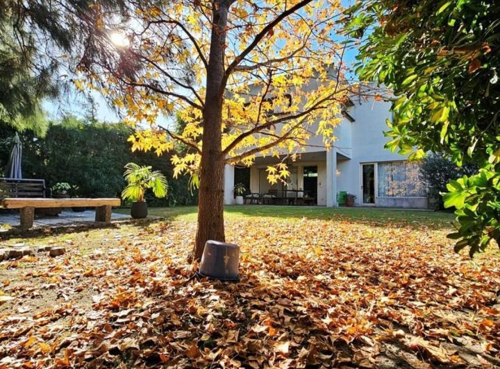 Casa · 185m² · 4 Ambientes