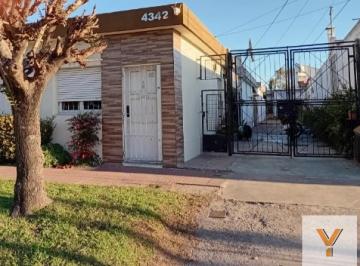 PH · 72m² · 4 Ambientes · 1 Cochera · PH en Venta - 3 Dorm. 1 Baño - Mar del Plata