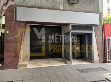 Local comercial · 1200m² · Local en Tribunales