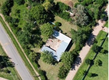 Terreno · 200m² · 4 Ambientes · Terreno Comercial con Casa y Servicios