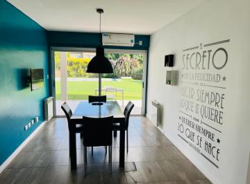 Casa · 139m² · 4 Ambientes · 5 Cocheras · Casa a La Venta