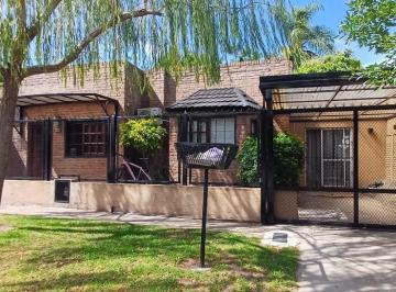 Casa · 93m² · 5 Ambientes · 1 Cochera · Venta Casa 5 Ambientes Luis Guillon