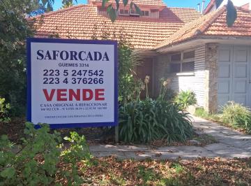 Casa · 180m² · 5 Ambientes · 1 Cochera · Casa a Refaccionar o Demoler en Lo Mejor de Chauvin