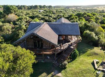 Casa · 300m² · 6 Ambientes · Casa Al Mar, en Venta en San Antonio, Rocha, Uruguay