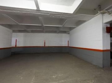 Garage · 17m² · Venta Amplia Cochera Entre Rios y Rivadavia - Edificio Bristol Center