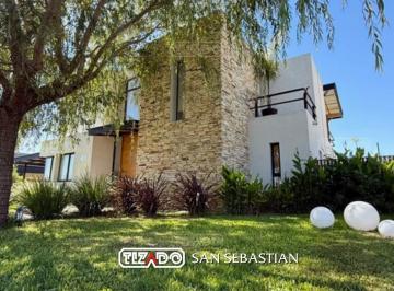 Casa · 159m² · 4 Ambientes · 1 Cochera · Casa en Venta en San Sebastian - Area 6, San Sebastian, Escobar