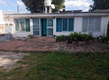 Casa · 100m² · 3 Ambientes · 1 Cochera · Casa en Venta 2 Dormi en Villa Los Aromos – Sierras de Cba.