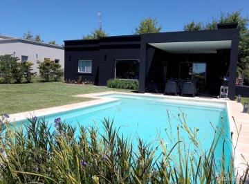 Casa de 5 ambientes, Pilar · Casa a La Venta en Santa Guadalupe Dueño Directo