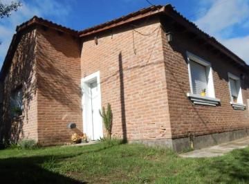 Casa · 108m² · 3 Ambientes · 1 Cochera · Casa Venta - 2 Dorm. 1 Baño 1 Cochera - 313 m² Totales - Suipacha