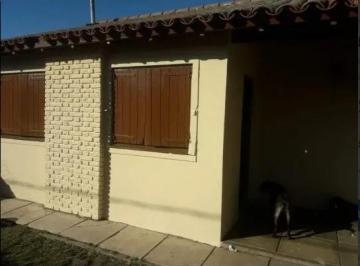 Casa · 50m² · 4 Ambientes · 1 Cochera · Casa en Venta - 3 Dorm. 1 Baño - 420 m² - Camet