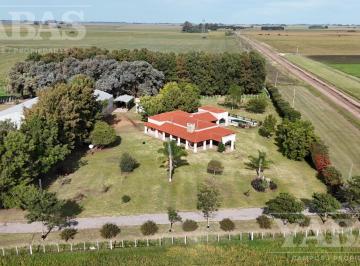 Campo · Campo en Venta - 84 Ha - Agricolas con Mejoras