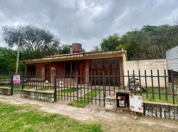 Casa · 321m² · 4 Ambientes · 9 Cocheras · Oportunidad Única – Gran Propiedad con Múltiples Espacios