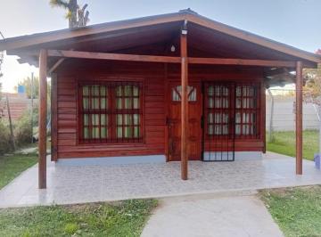 Quinta vacacional · 55m² · 3 Ambientes · 1 Cochera · Alquiler Casa Cabaña Jose C Paz