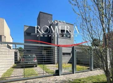 VRP-VRP-73_2 · Venta de Casa Minimalista | Ituzaingo Norte