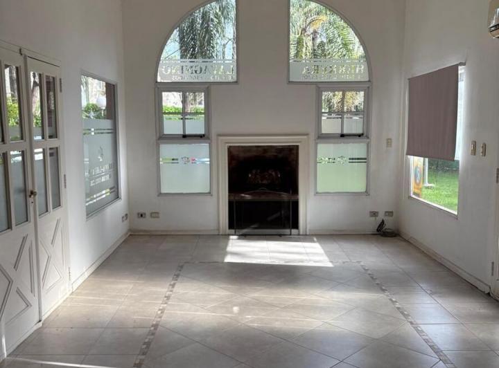 Casa · 1m² · 2 Ambientes