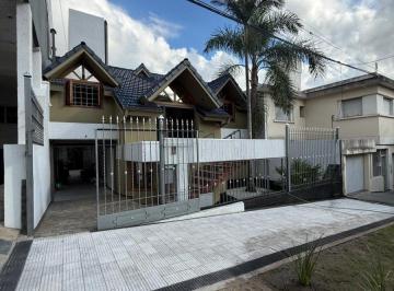 Casa · 245m² · 9 Ambientes · Venta Casa Categoria Barrio General Paz Privilegiada Ubicacion