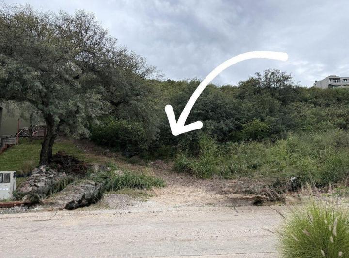 Terreno · 989m²