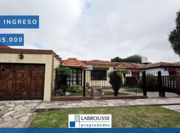 Casa · 187m² · 5 Ambientes · 1 Cochera · Venta Casa 5 Ambientes Ciudad Evita