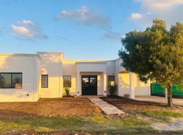 Casa · 123m² · 4 Ambientes · 1 Cochera · Casa de 4 Ambientes a Estrenar en Horizontes Al Sur. Ruta 16, Canning - Presidente Perón.