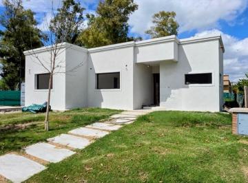 Casa · 130m² · 5 Ambientes · Casa en Vent en Santa Lucia Pilar del Este | Vco Propiedades
