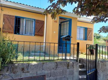 Casa · 126m² · 5 Ambientes · 2 Cocheras · Casa en Venta 400 Viviendas