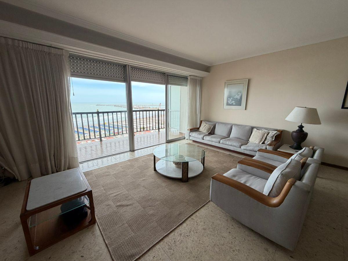 Depto 4 amb, 113m² con cochera y baulera — Playa Grande