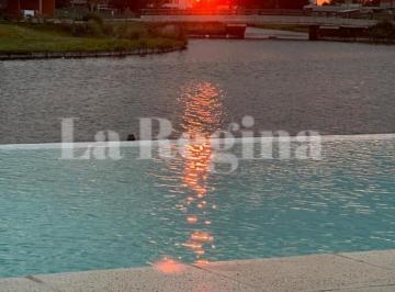 Casa · 350m² · 5 Ambientes · Casa Al Lago en Venta en Laguna Grande