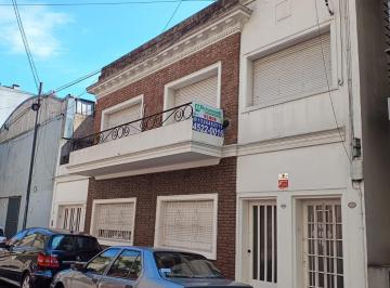 PH · 180m² · 4 Ambientes · PH Al Frente 4 Amb + Dependencia - Espacio Aereo Propio!