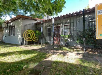 Casa de 4 ambientes, San Isidro · Casa en Beccar - 102 m² - 3 Dorm - Lavadero - Lote Propio