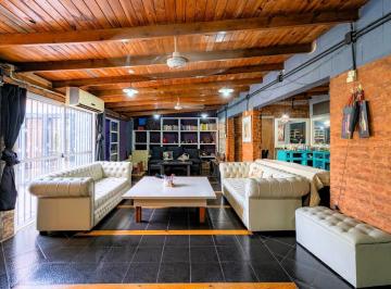 Casa · 264m² · 6 Cocheras · Casa Venta 6 Ambientes Temperley