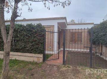 Casa · 57m² · 3 Ambientes · 1 Cochera · Venta Casa de 2 Dor. Z/canal V