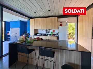 Casa · 255m² · 7 Ambientes · Casa Al Río Semiamoblada en Alquiler con Amarra y Elevador de Lancha – El Naudir, Escobar