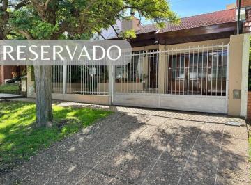 Casa · 170m² · 4 Ambientes · Casa en San Carlos