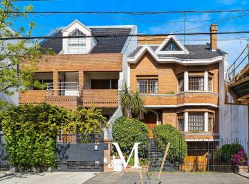 Casa · 410m² · 6 Ambientes · 3 Cocheras · Venta Divina Casa - 410 m² - 8.66x40 - Pileta - Jardin - Belgrano R