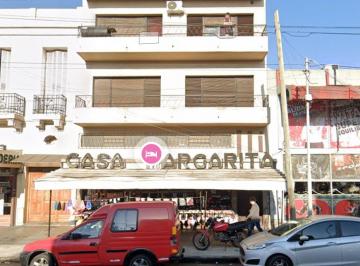 PH de 6 ambientes, Avellaneda · Imperdible Inmueble en Block | Local + 2 Viviendas