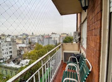 Departamento · 75m² · 4 Ambientes · 1 Cochera · Venta Departamento de 4 Ambientes. Apto Credito. con Balcón Corrido, Cochera y Baulera – Balvanera