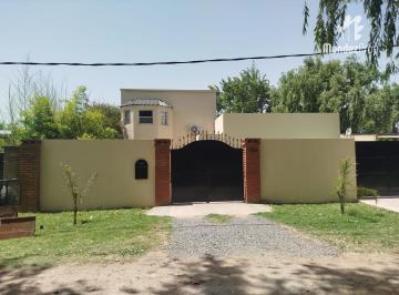 Quinta vacacional · 170m² · 5 Ambientes · 2 Cocheras · Casa Quinta en Venta en San Vicente