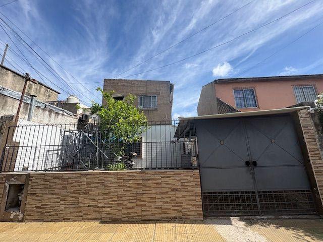 Casa · 167m² · 7 Ambientes