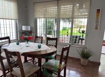 Casa · 160m² · 4 Ambientes · 1 Cochera · Venta Casa 4 Amb. Pb. Lote 346 m² - Morón Ctro.