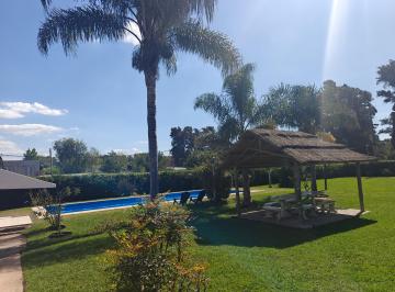 Quinta vacacional de 14 ambientes, General Rodríguez · Complejo La Paz - Dos Casas, Ambas con Piscina Para 51 Personas
