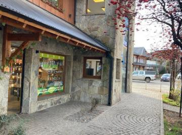 Local comercial de 1 ambiente, San Martín de los Andes · Venta con Renta. San Martín de Los Andes - Local Sobre Av San Martín