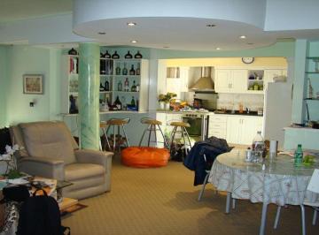 Departamento · 77m² · 2 Dormitorios · 3 Ambientes - Playa Grande - Reciclado