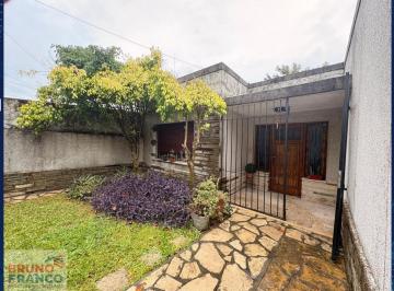 Casa de 3 ambientes, Vicente López · Casa con 2 Dorm. y 229 m² en Venta en Carapachay